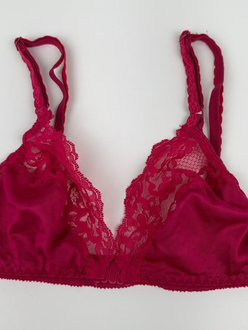 Vintage Maidenform Sweet Nothings Bra 6818 Pink Satin Lace Front Closure Size 32